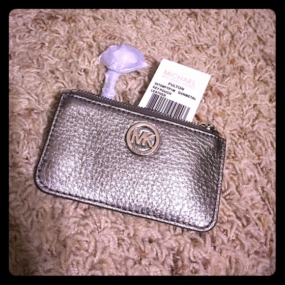 Michael Kors Accessories - MICHAEL KORS "Leather Key Pouch"