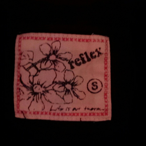 California Sweater - Picture 3 of 3