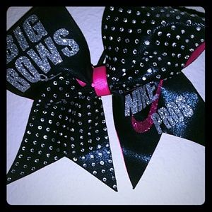 Big bows & nike pros Cheer bow