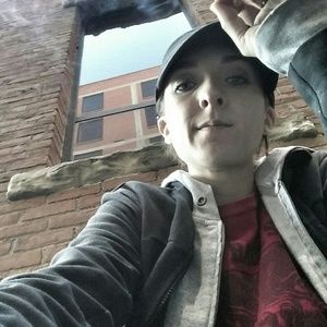 Meet your Posher, Gillian