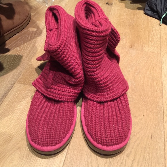 UGG boots, brand new, knitted fold over style Sz 8