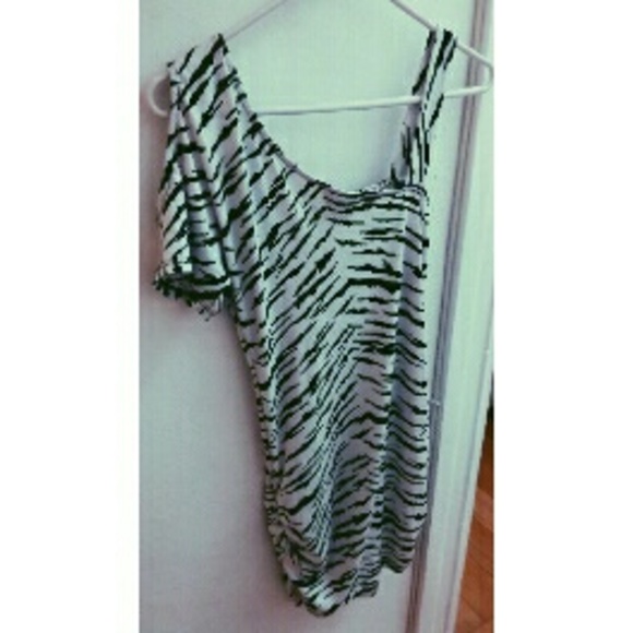 Tops - Picture 2 of 2