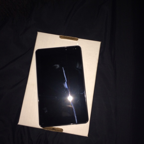 Android Tablet - Picture 4 of 4