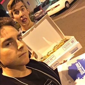 Meet your Posher, Derek