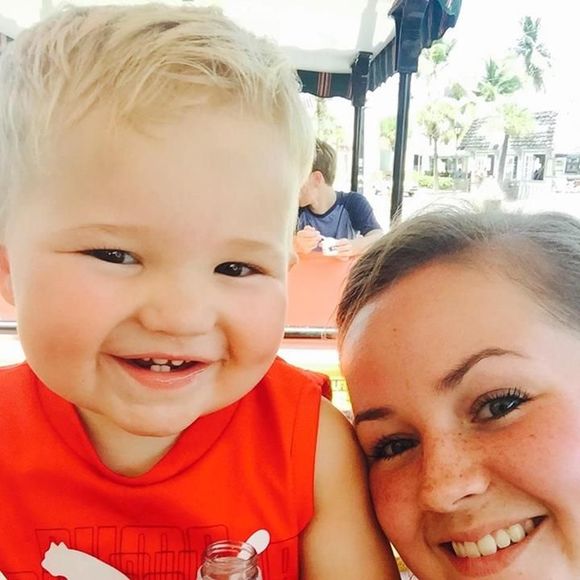 Meet your Posher, Hillery