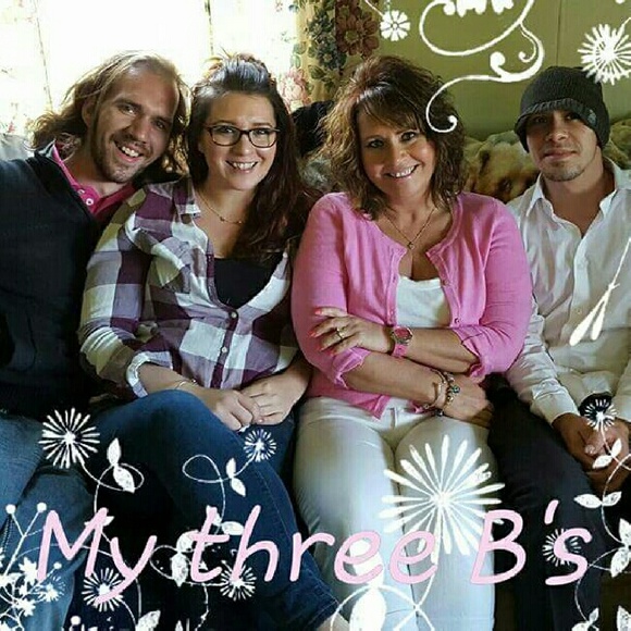 Meet your Posher, Laura - Picture 2 of 10