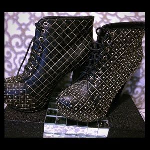 Charlotte Russe platform