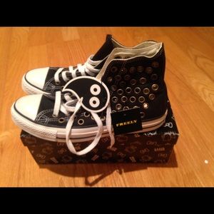 Freely Converse with Metal Studs- Brand new