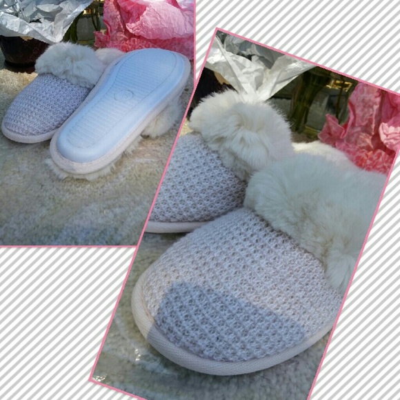 NIP CREAM COLORED WAFFLE VS SLIPPERS - Picture 4 of 4