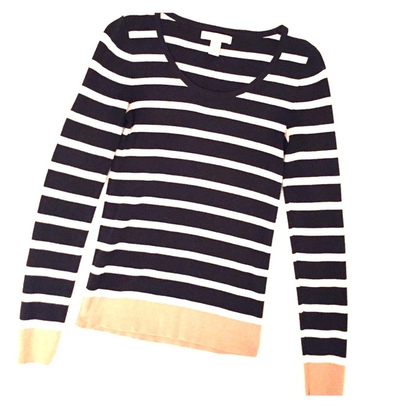 Striped black and white sweater!