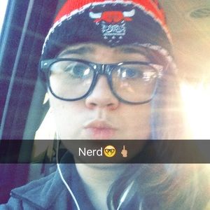 Meet your Posher, Jina