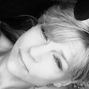 Meet your Posher, Annette