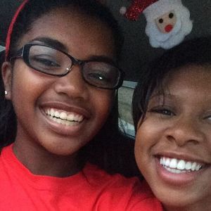 Meet your Posher, Nikia