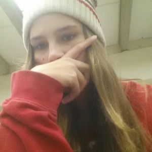 Meet your Posher, Anna