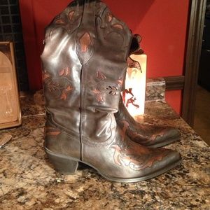 Womens size 11 Roper boots