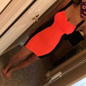 GREAT BUY!!!! Orange and black dress