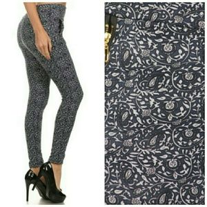 Paisley print treggings pants