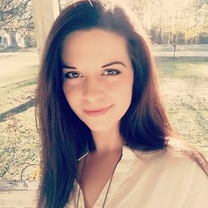 Meet your Posher, Pamela