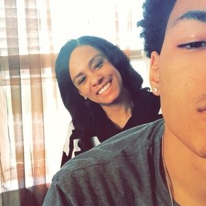 Meet your Posher, Saundra