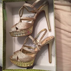 Gold jeweled Gianni Bini heels 🌟✨💫