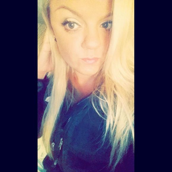 Meet your Posher, Rachael - Picture 2 of 3