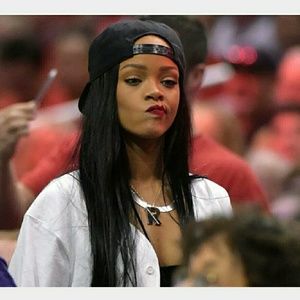 Meet your Posher, Timia