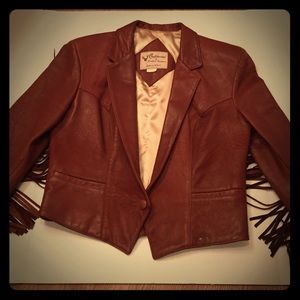 🔅VINTAGE🔅 LEATHER JACKET with fringe!