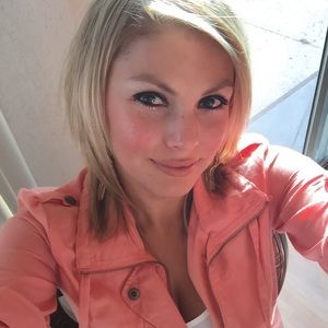 Meet your Posher, Vanessa