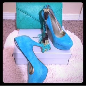 Jessica Simpson walo pumps