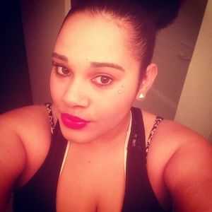 Meet your Posher, Alexis