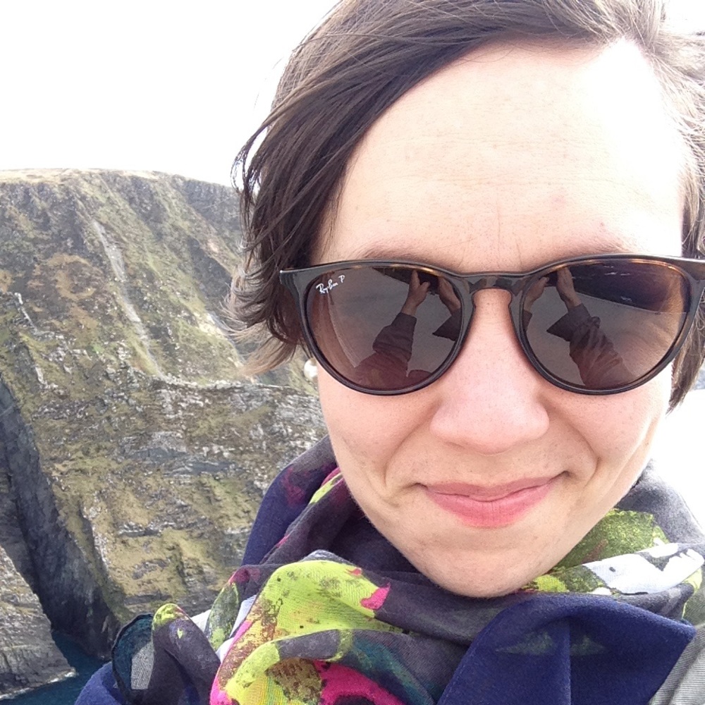 Meet your Posher, Abigail