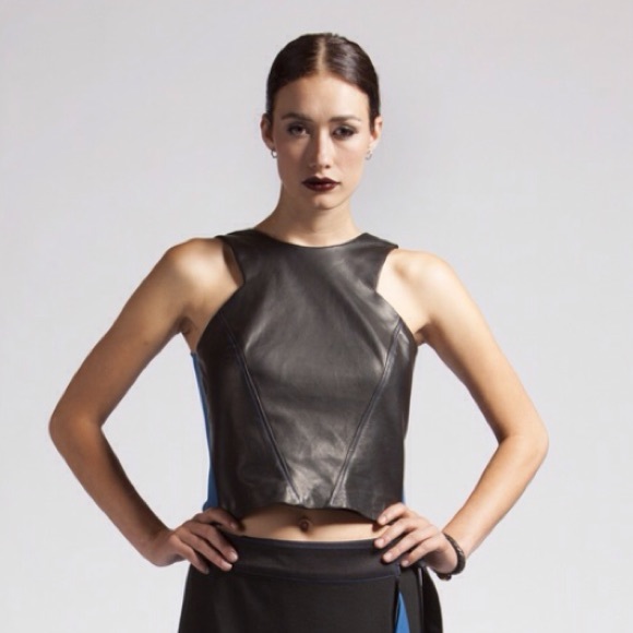 *Last one* PM Editor pick! LIA LARREA black Logen leather top - Picture 2 of 4