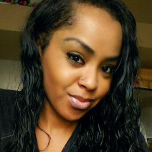 Meet your Posher, Crystal