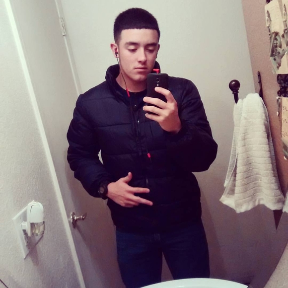 Meet your Posher, Daniel - Picture 1 of 1