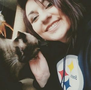 Meet your Posher, Makaela