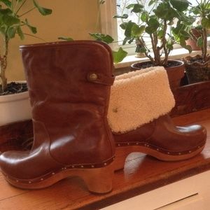 Ugg boots. Ugg S/N 1958