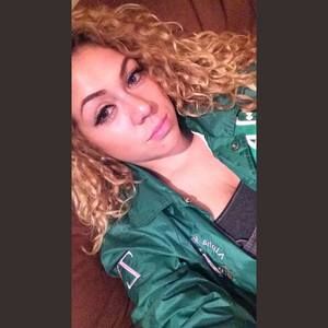 Meet your Posher, Tabitha