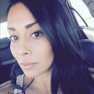 Meet your Posher, Shelbi