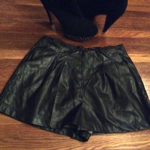 Black Leather Shorts - Picture 3 of 3