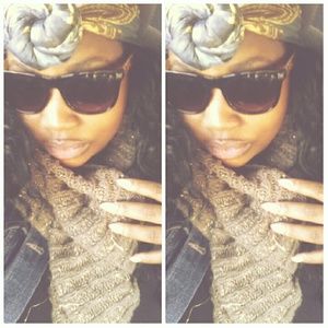 Meet your Posher, Generra