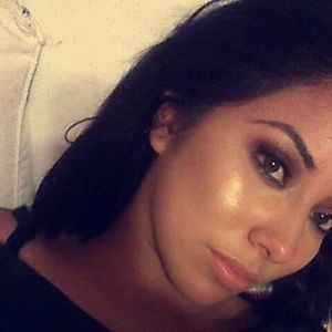 Meet your Posher, Stephy