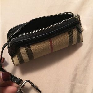 Burberry authentic key chain /wallet