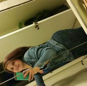 Meet your Posher, Stephanie