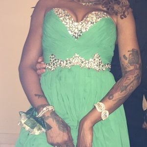 Green gown/ evening dress / prom dress