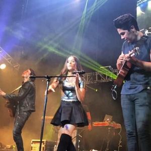 Meet your Posher, Gloria