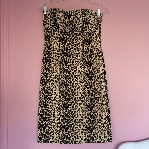 Leopard print strapless dress