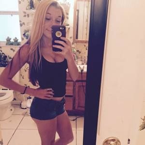 Meet your Posher, Brooke