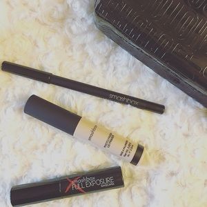 Smashbox bundle and makeup bag