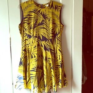 Yellow/Navy dress 😍