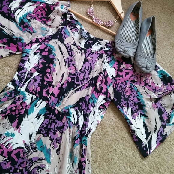 Angie Dresses & Skirts - NWT Purple Abstract Print Batwing Sleeve Dress